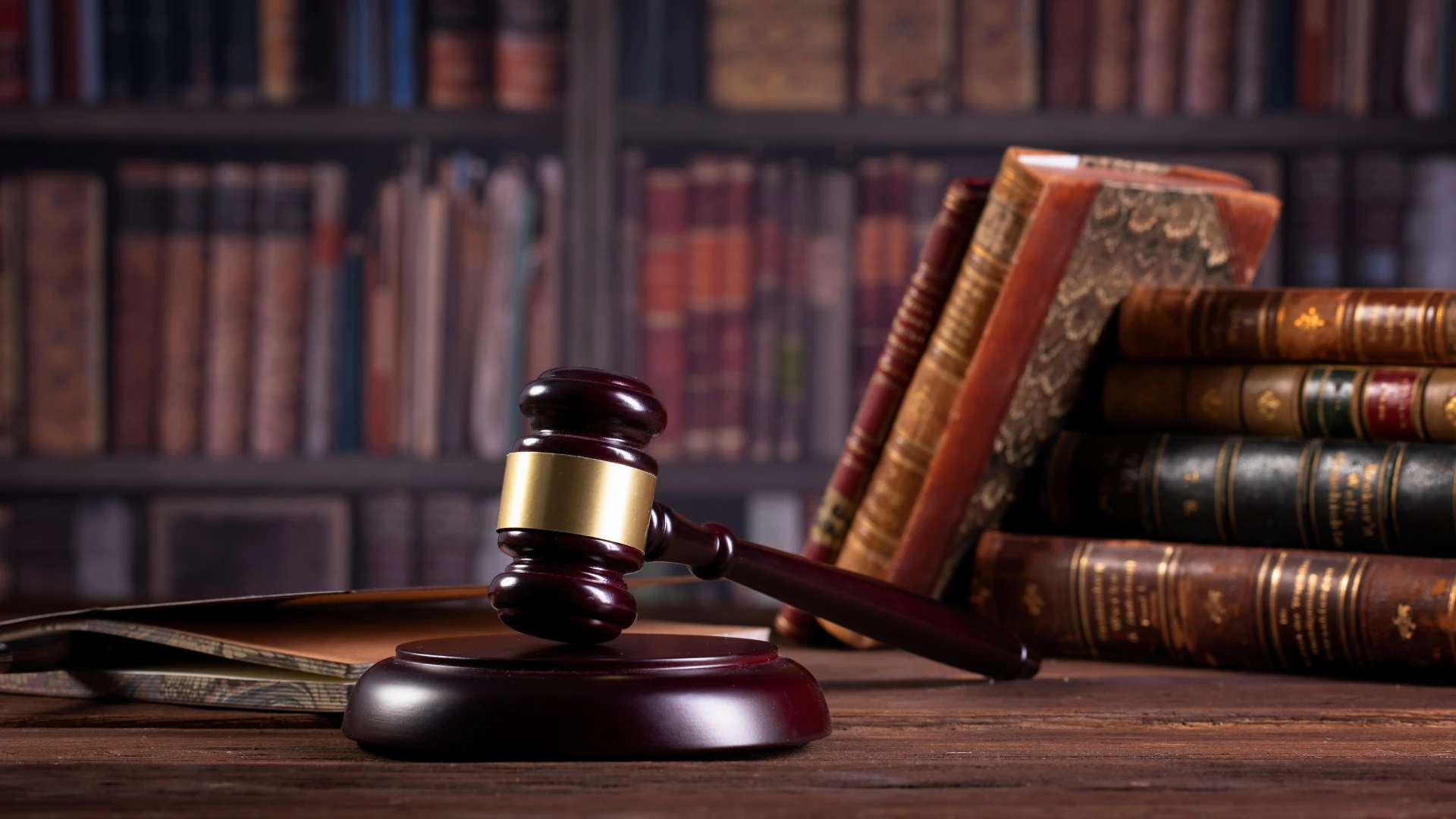 abogados-especialistas-en-derecho-administrativo-contratacion-publica